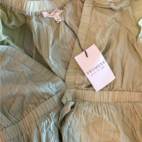 Promesa Light Green Puff Sleeve Mini Dress - Picture 3 of 3